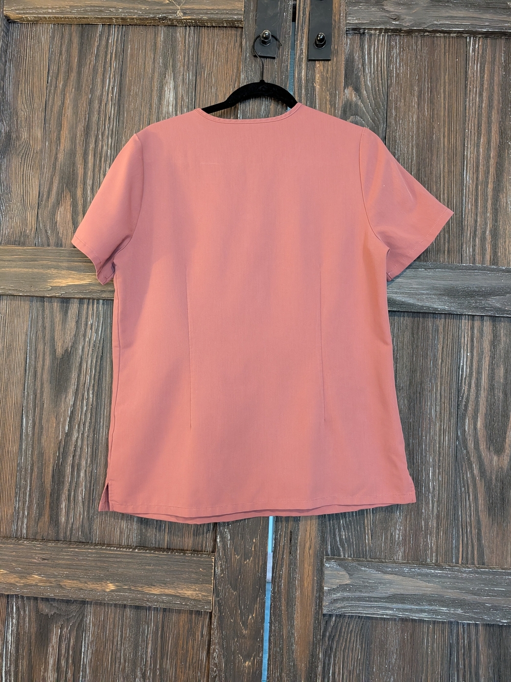 FIGS Women's V-Neck Scrub Top in Dusty Rose - Picture 3 of 3